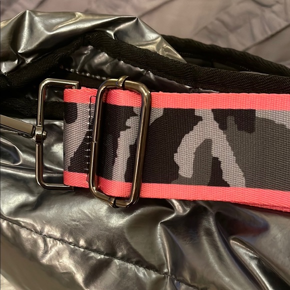 HAUTE SHORE Metallic Silver Shoulder Bag - Picture 3 of 9